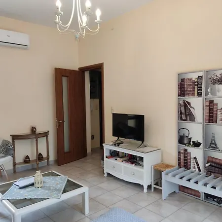 Park House -beside The Medieval Town Of Rhodes Apartment *