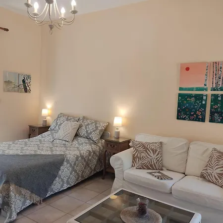Park House -beside The Medieval Town Of Rhodes Appartement